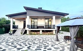 Hotel Barbare